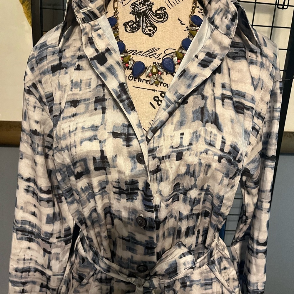 Banana Republic Monochrome Patterned Midi Dress - Picture 4 of 12